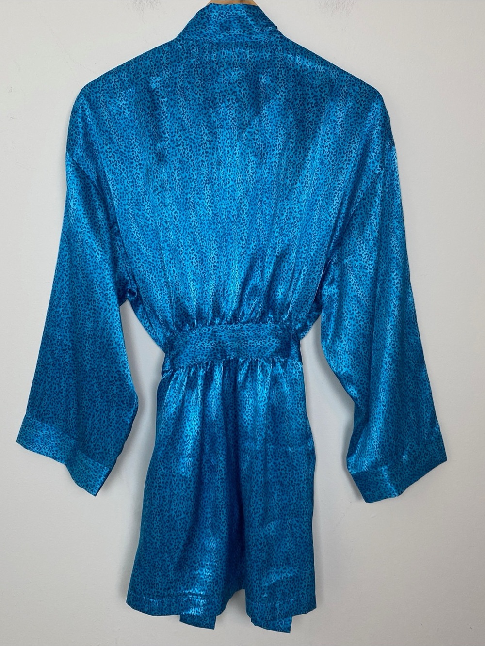 Victorias Secret Cheetah Print Robe - Picture 3 of 8